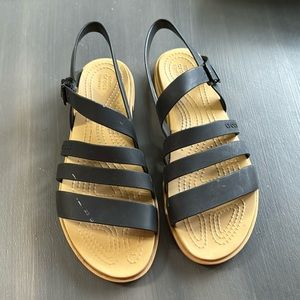 Crocs size 8 women’s sandals